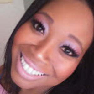 Meet your Posher, Latia